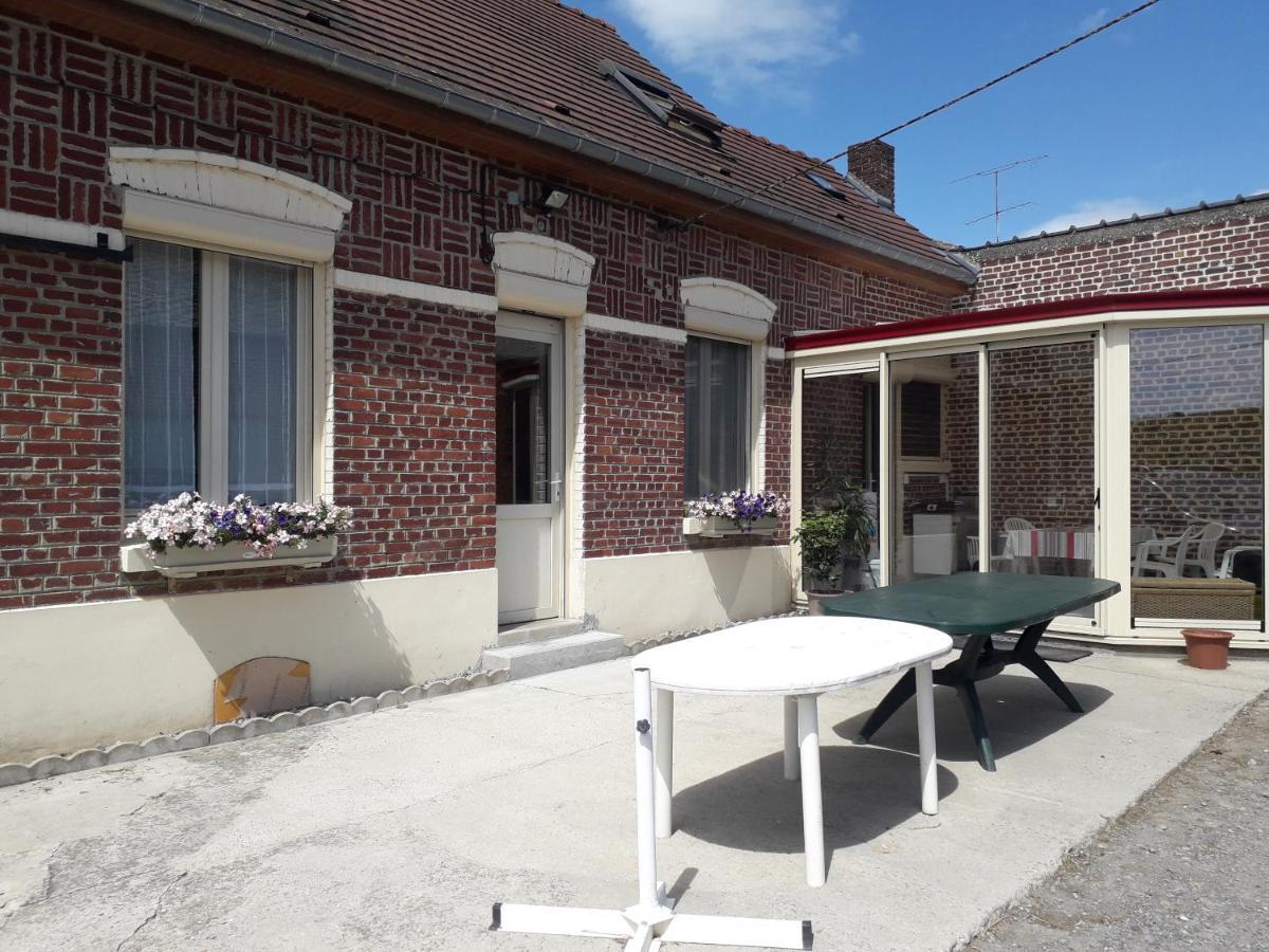 Chez Chantal Et Guy Grandcourt  Exterior foto